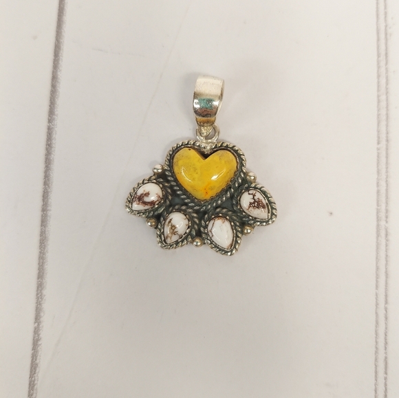 Handcrafted 925 Sterling Wild Horse Pendant - Picture 5 of 8